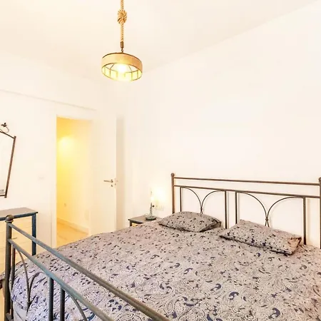 Light-flooded Loft In Cruz *