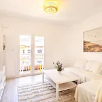 Light-flooded Loft In Cruz